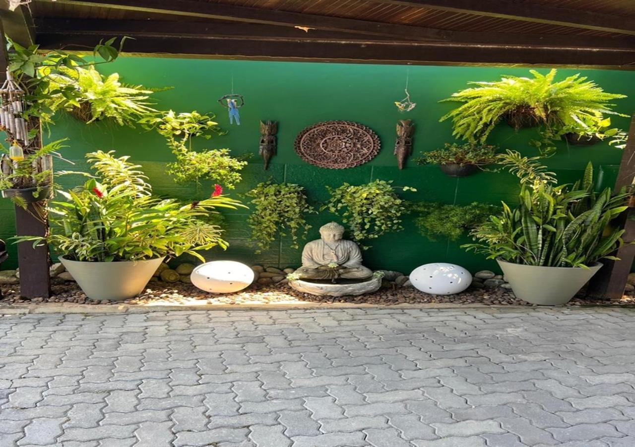 Apartment Chales Camburi *